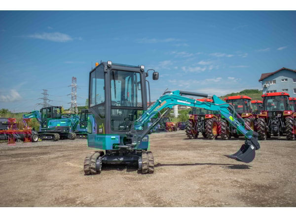 Miniexcavator SUNWARD SWE 17F cabina inchisa de vanzare